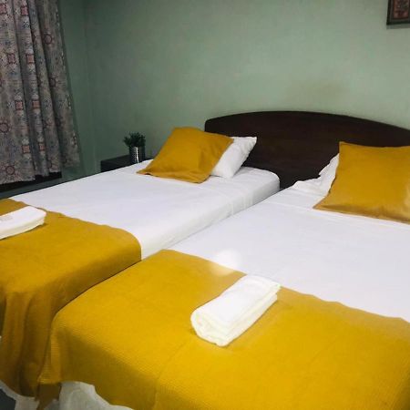 Hotel Casa Blanca Леон Экстерьер фото