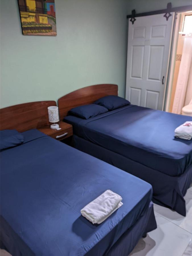 Hotel Casa Blanca Леон Экстерьер фото