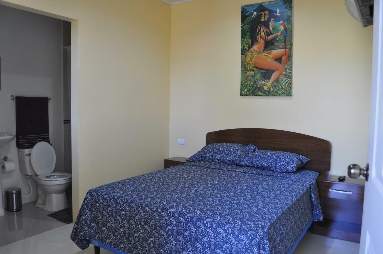 Hotel Casa Blanca Леон Экстерьер фото